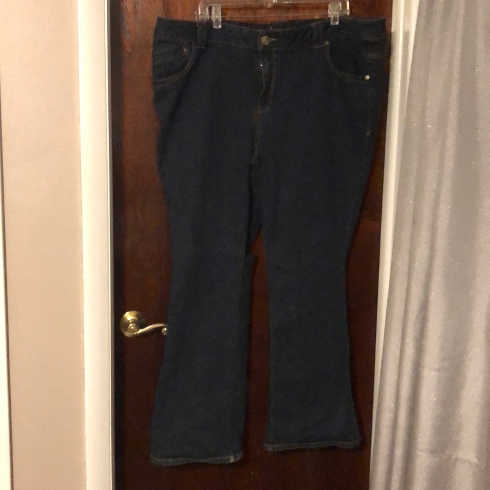 Boot cut jeans